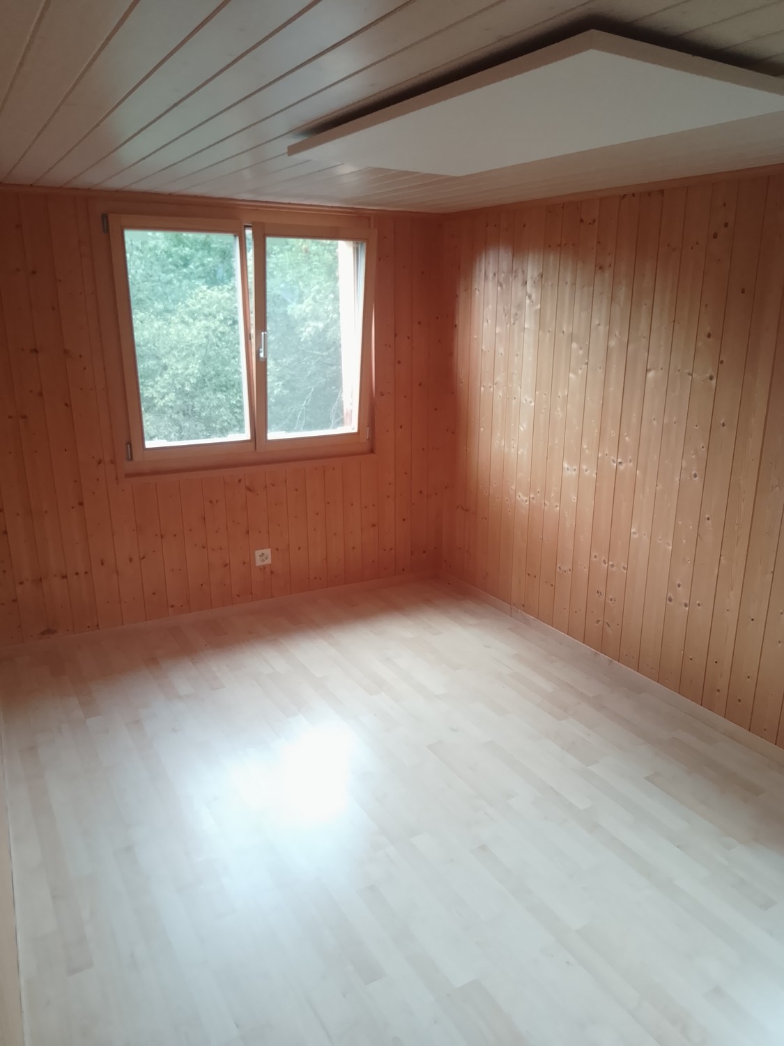 5 rooms apartment
