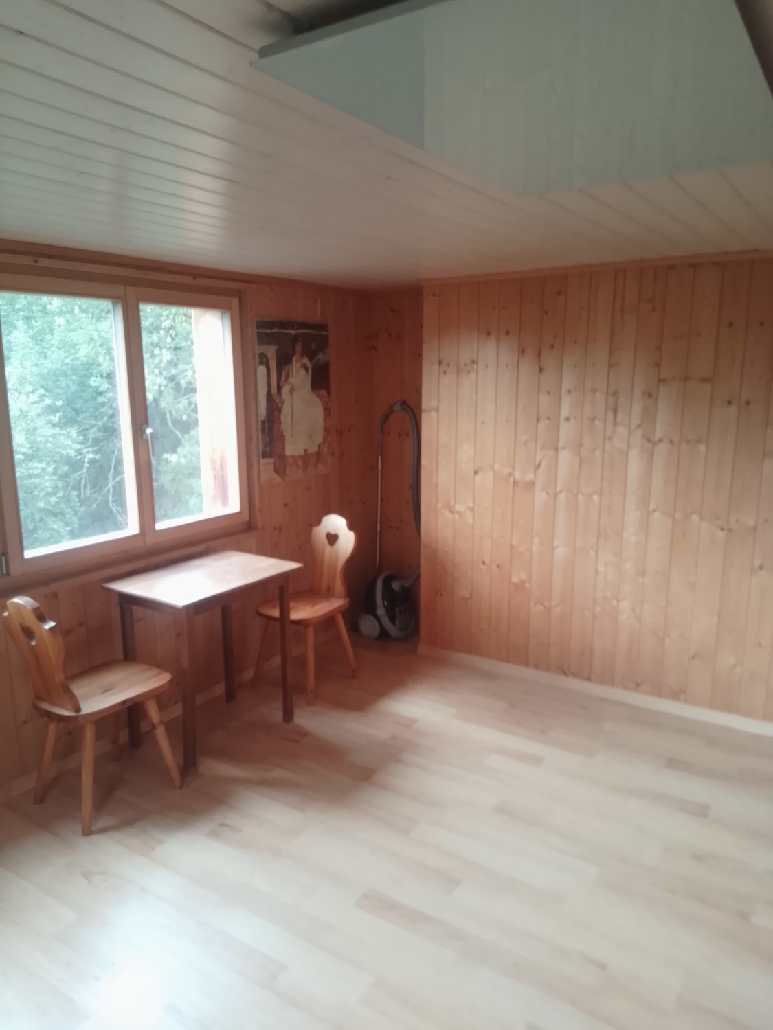 5 rooms apartment