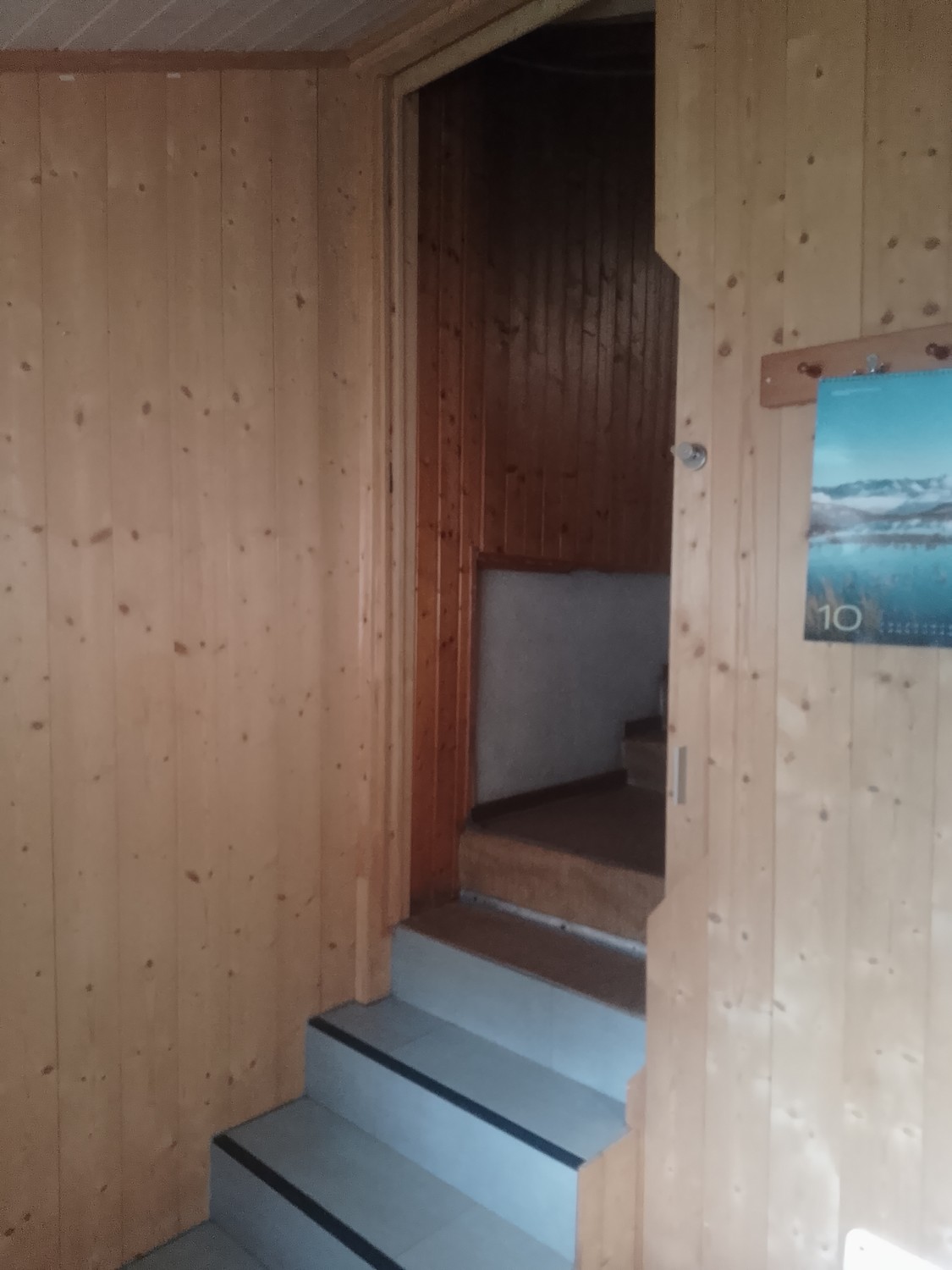 5 rooms apartment