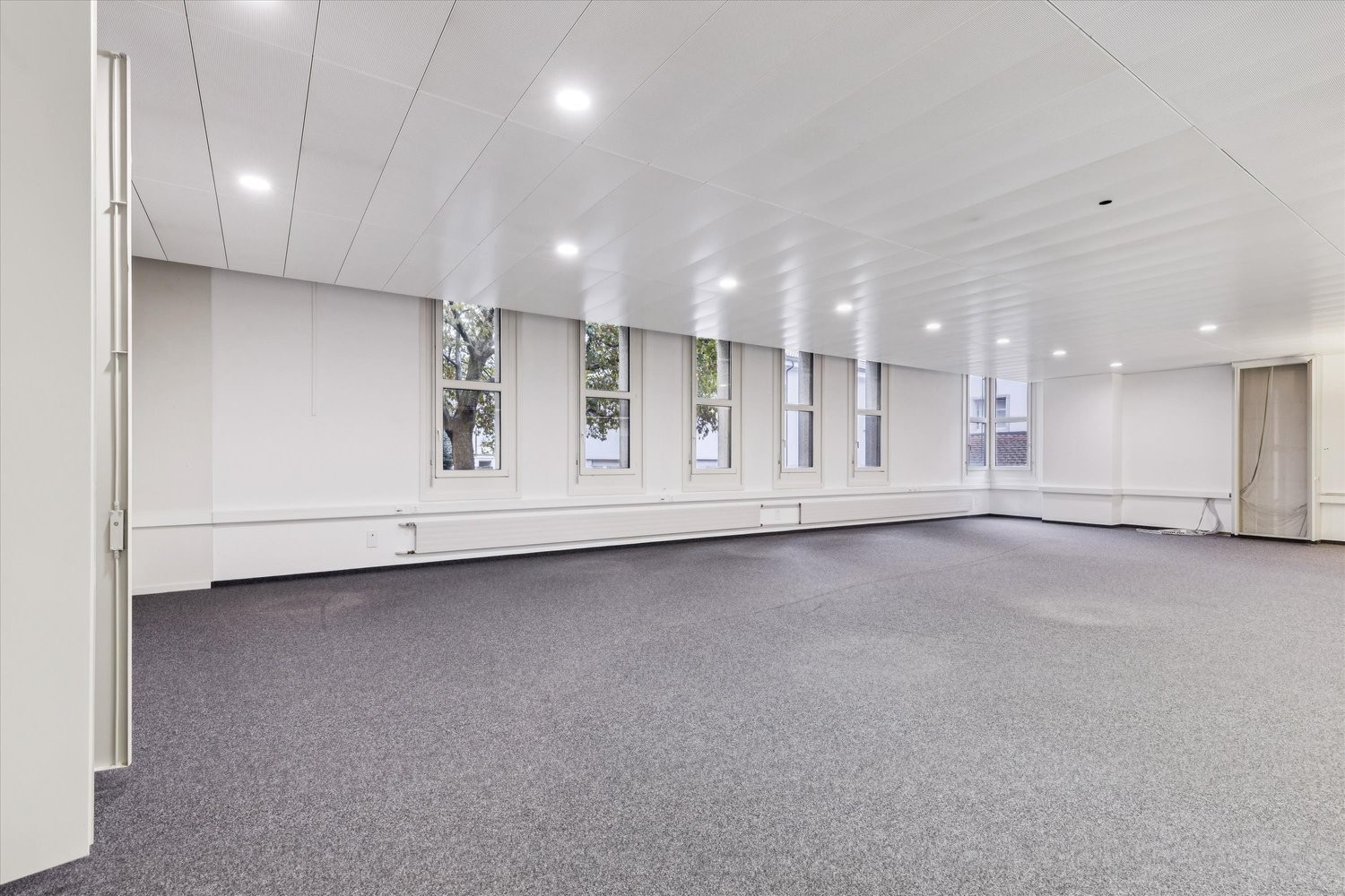 175m² commercial, photo 6 of 8