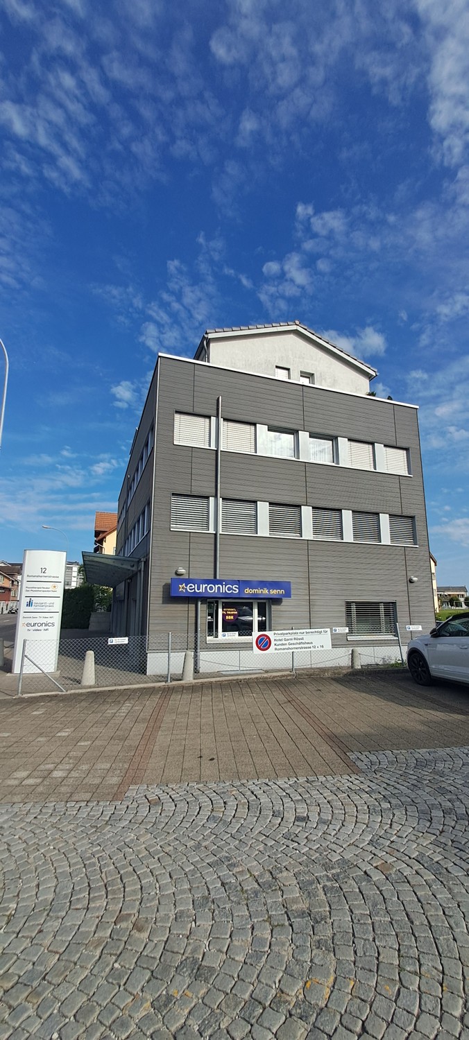 190m² shop