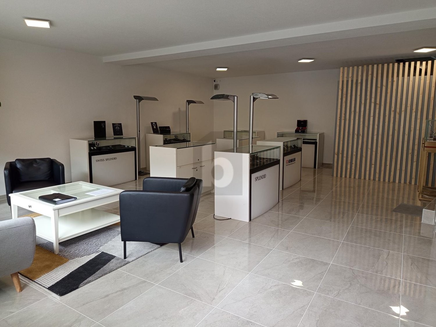 150m² office, photo 2 of 4