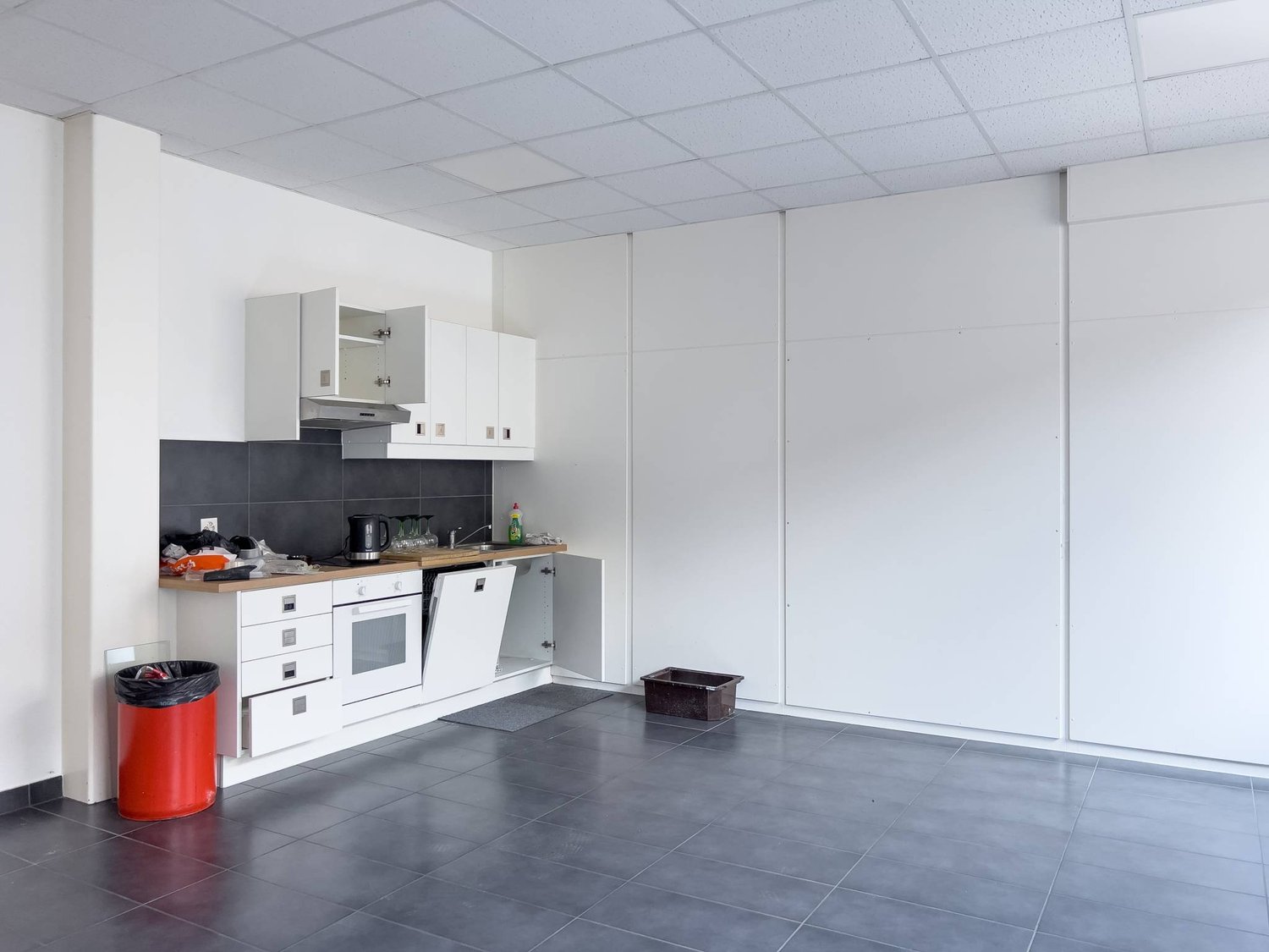 400m² office