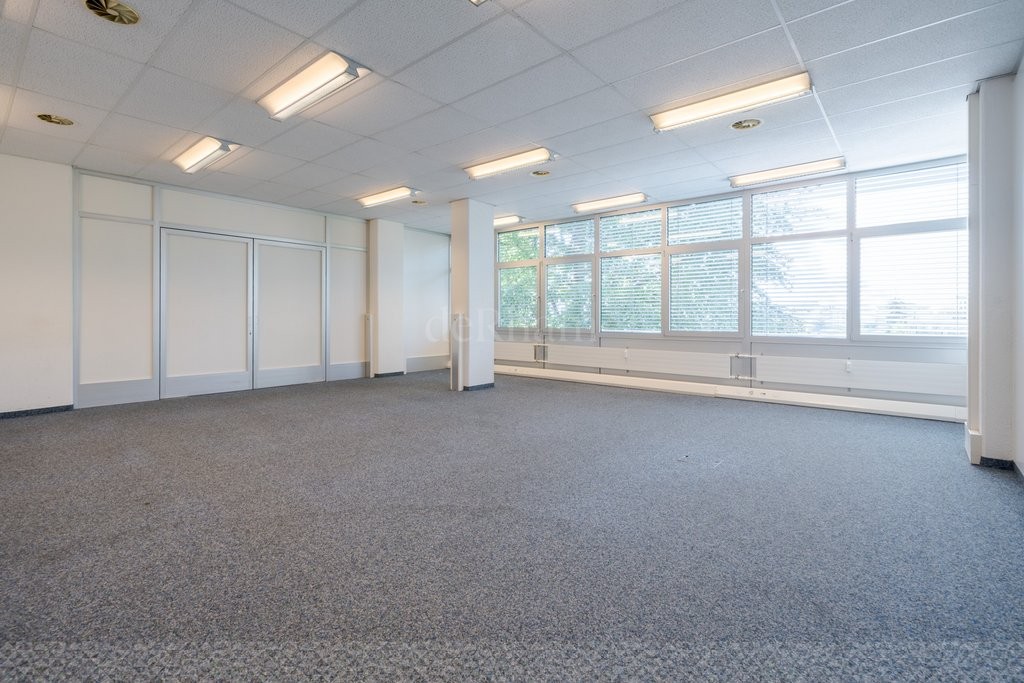 551m² office, photo 3 of 10