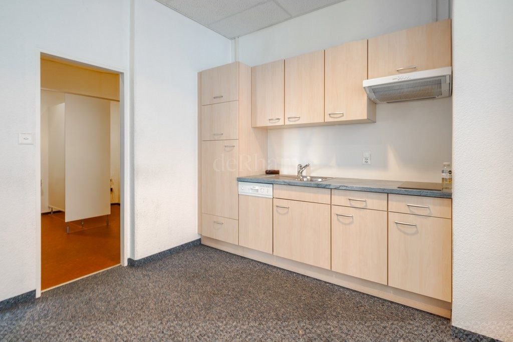 551m² office, photo 9 of 10