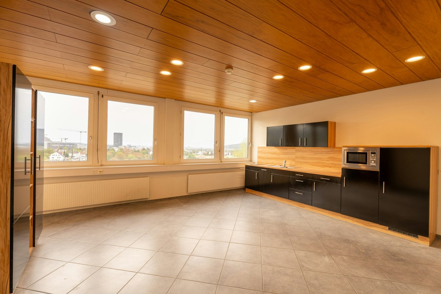 515m² office, photo 5 of 10
