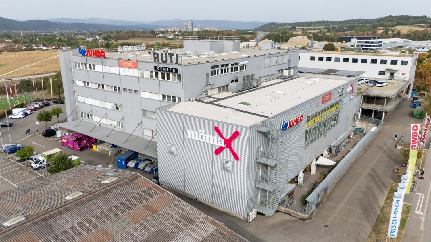 515m² office, photo 1 of 10