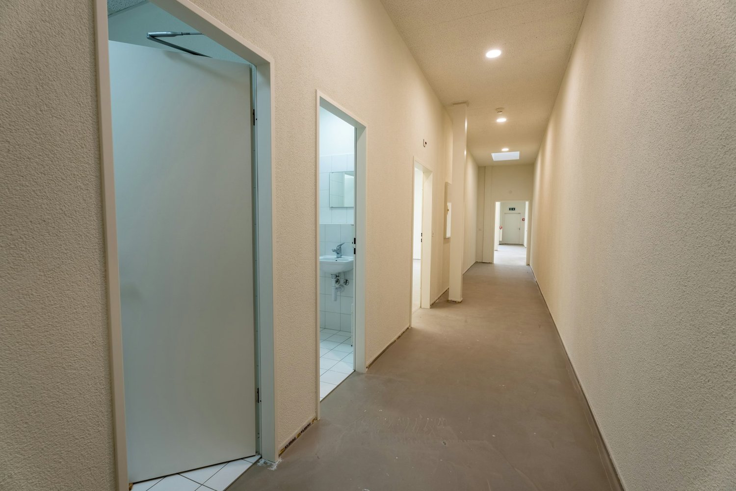 515m² office, photo 8 of 10
