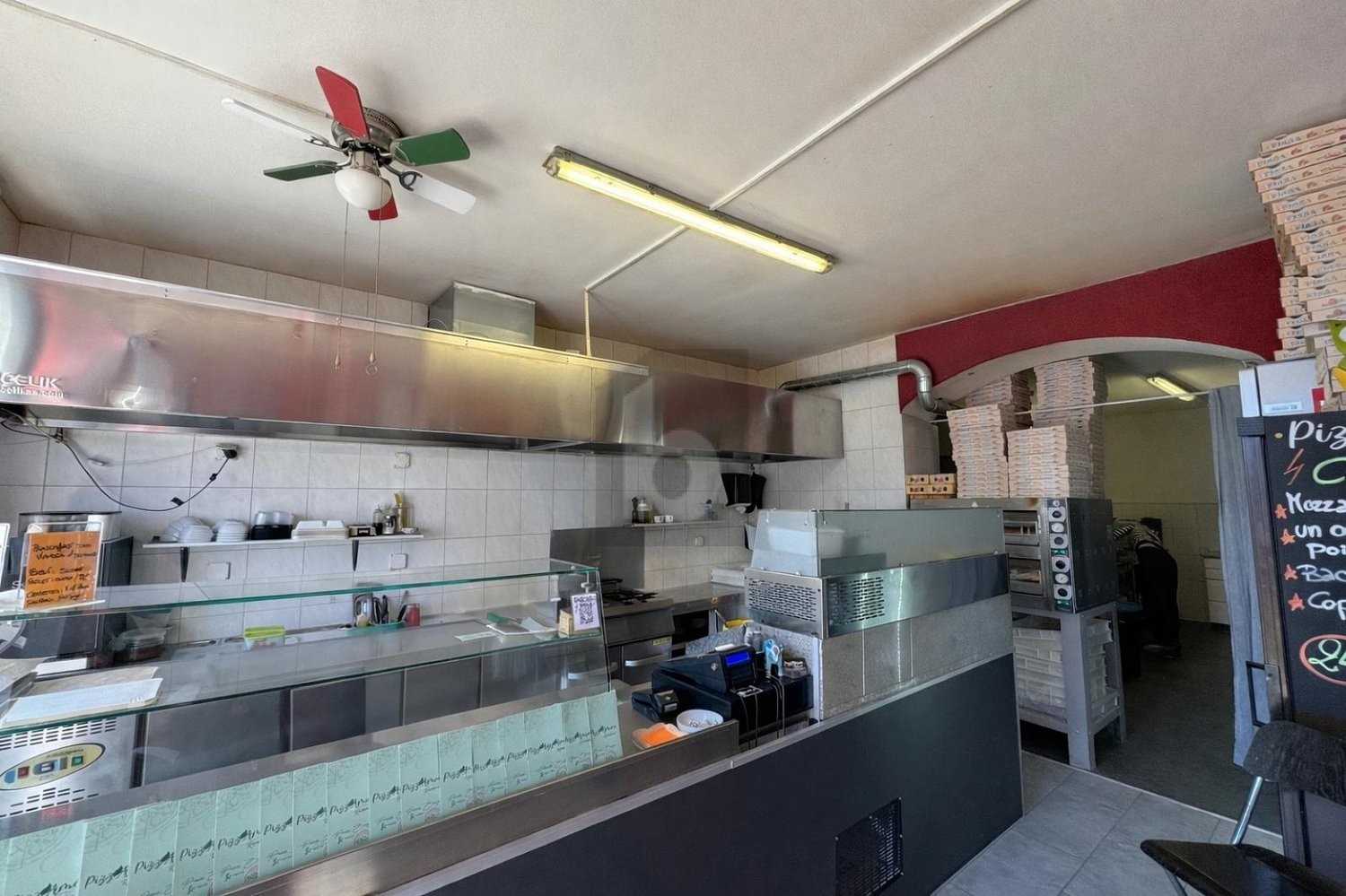 75m² restaurant, photo 3 of 4