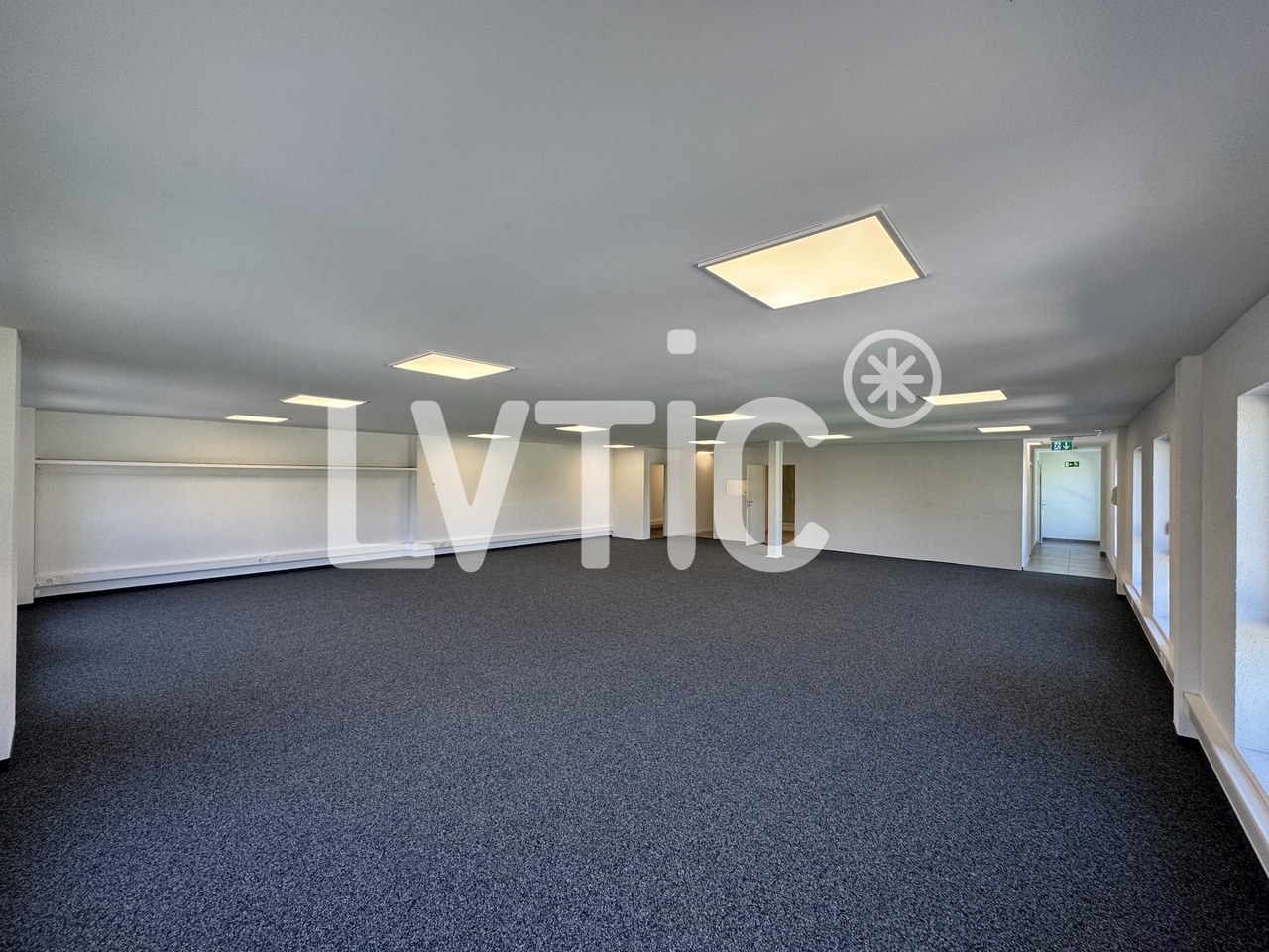 166m² office, photo 4 of 6