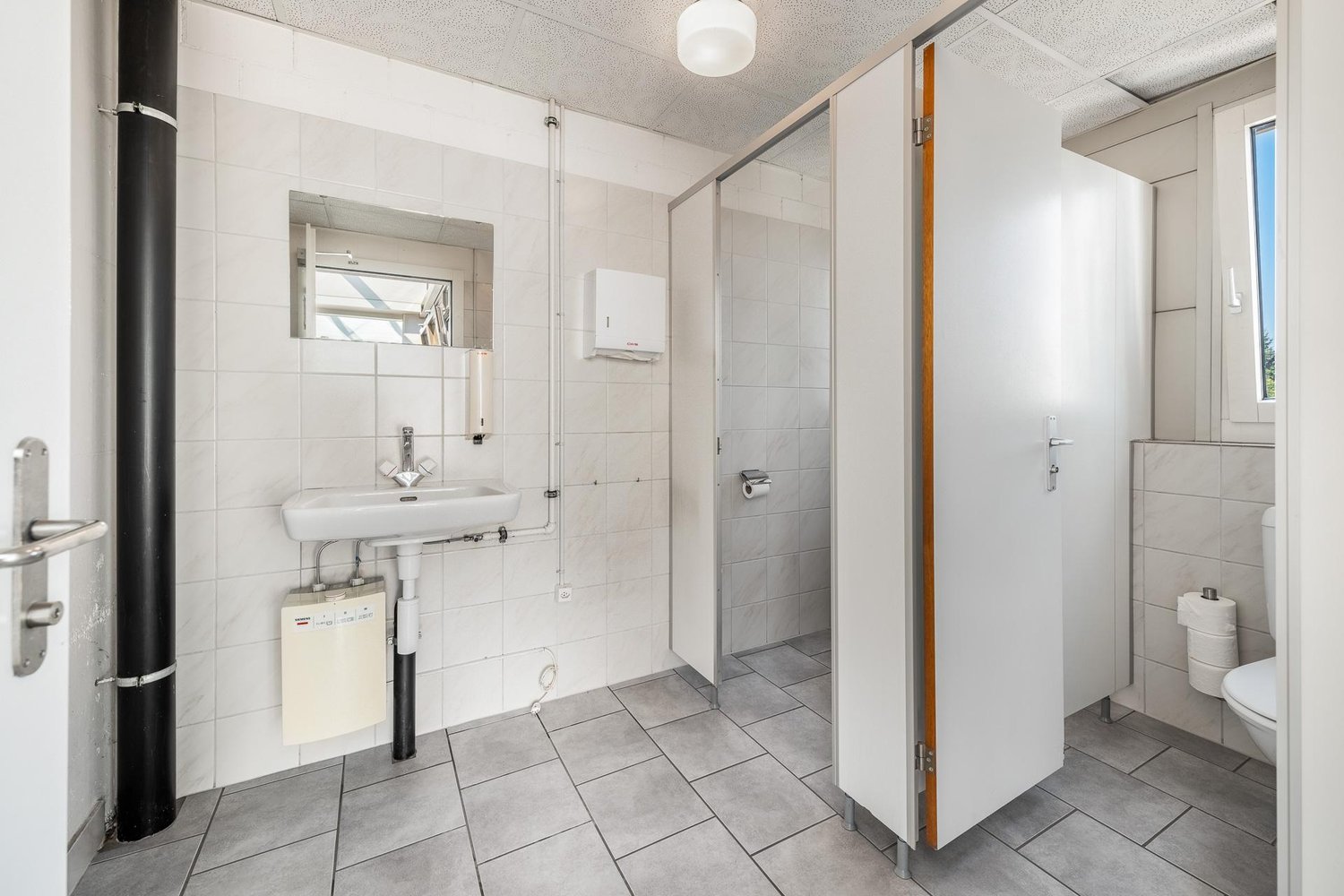 55m² office