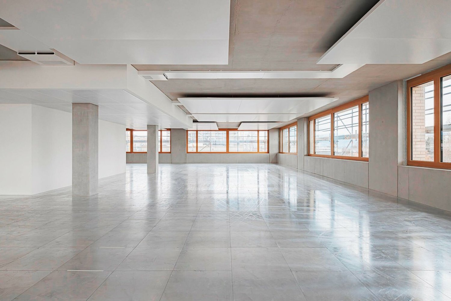 923m² practice, photo 2 of 9