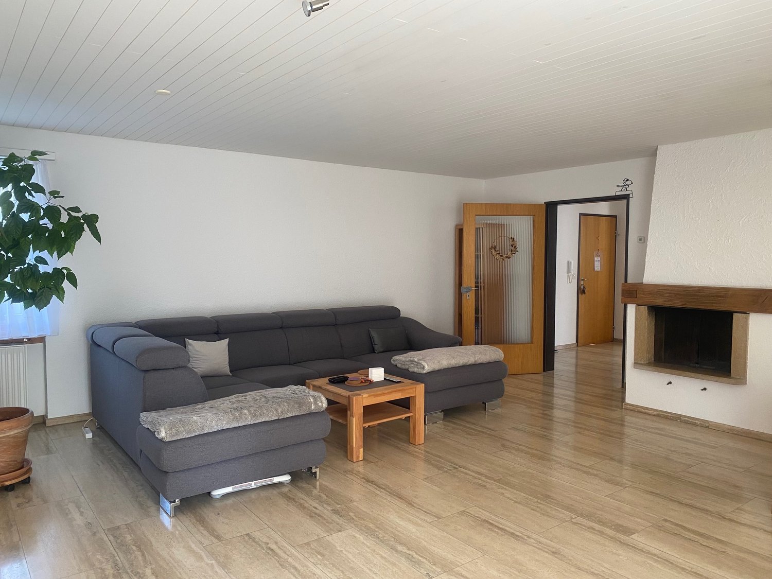 4 rooms apartment, photo 2 of 9