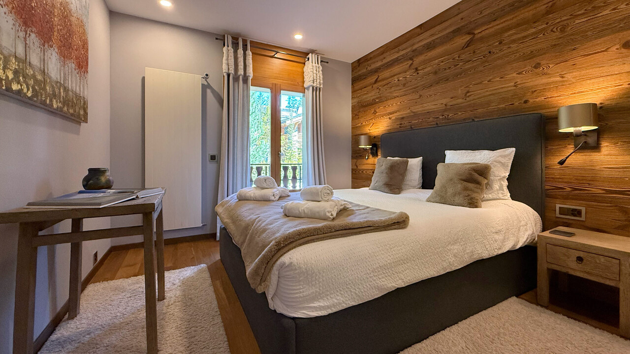Möblierte 4 ½ Zimmer Wohnung