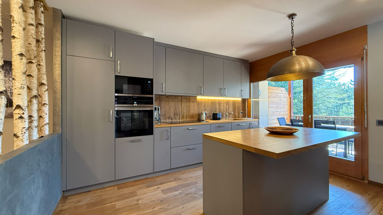 Möblierte 4 ½ Zimmer Wohnung