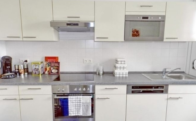 2 room furnished apartment, photo 3 of 3