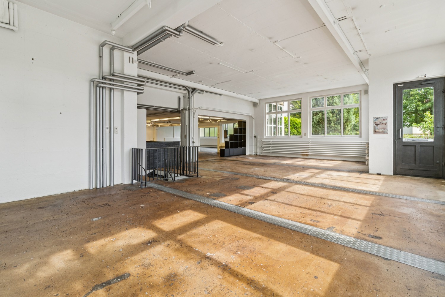 441m² commercial, photo 8 of 10