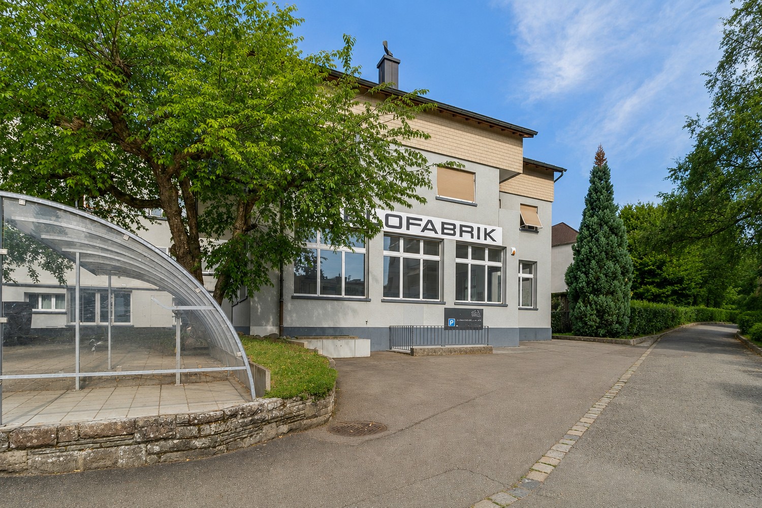 441m² commercial, photo 2 of 10