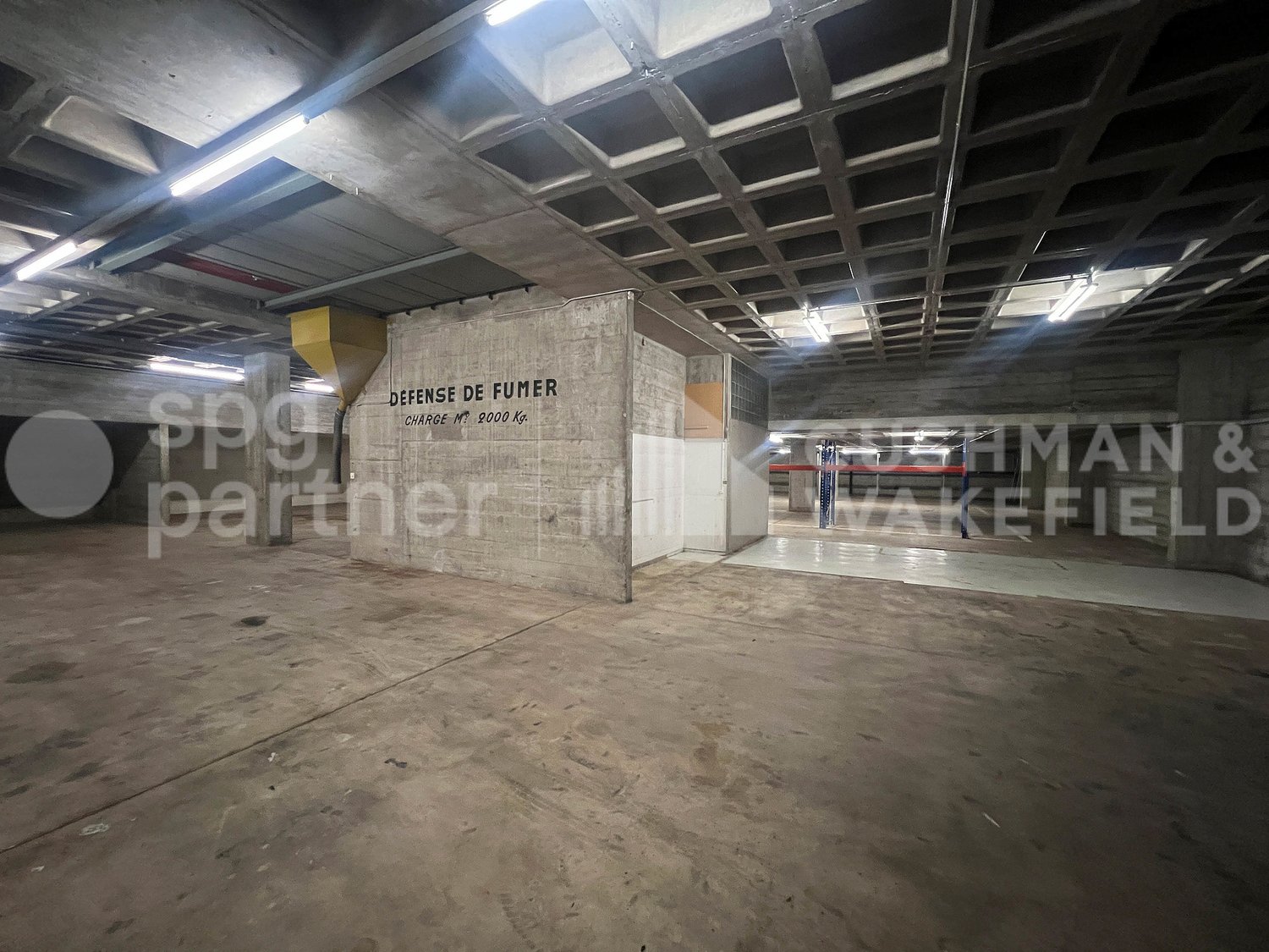 1000m² storage room, photo 9 of 10
