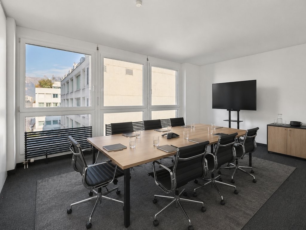 126m² office, photo 3 of 5