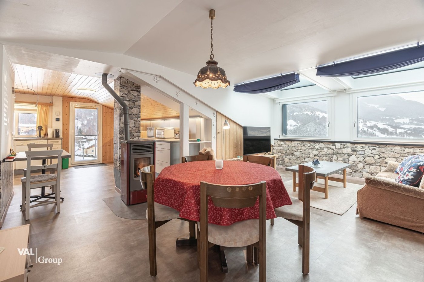 4 ½ pièces maison multifamiliale