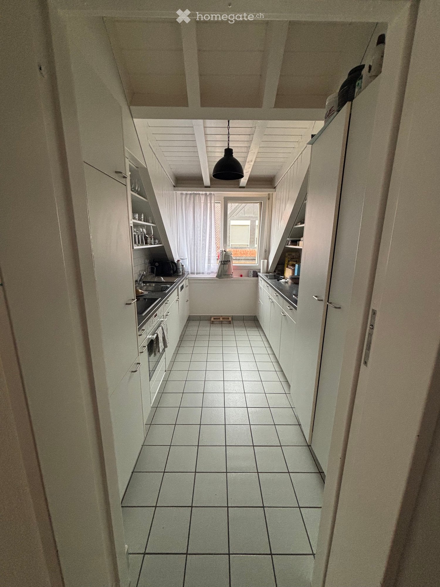 5 rooms apartment