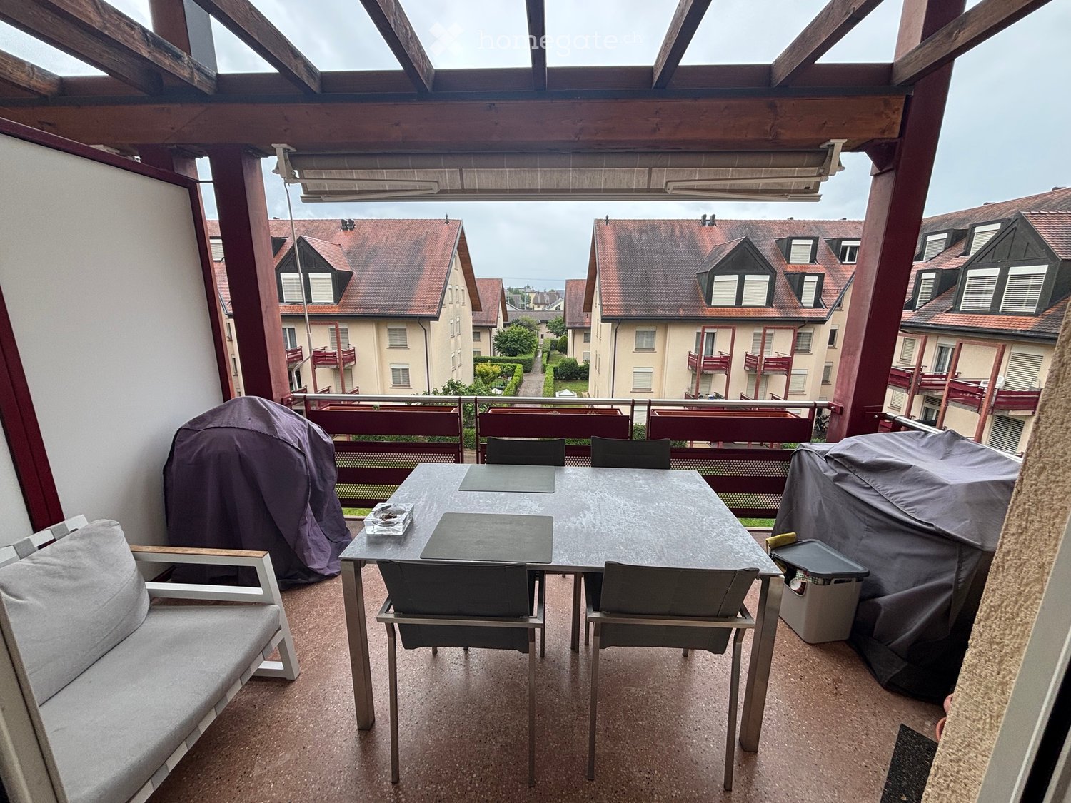 5 rooms apartment
