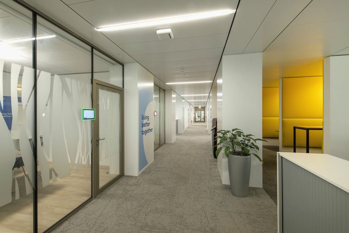 858m² office, photo 5 of 10
