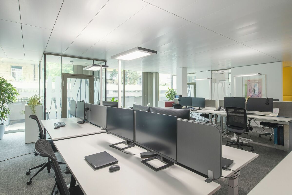 858m² office, photo 6 of 10