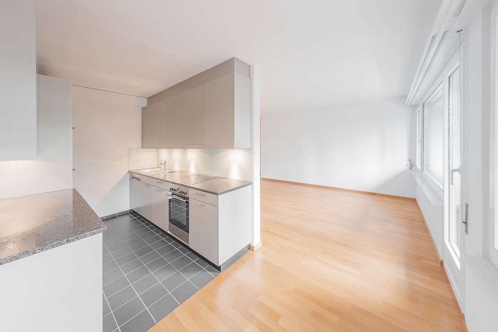 4 rooms apartment, photo 2 of 7