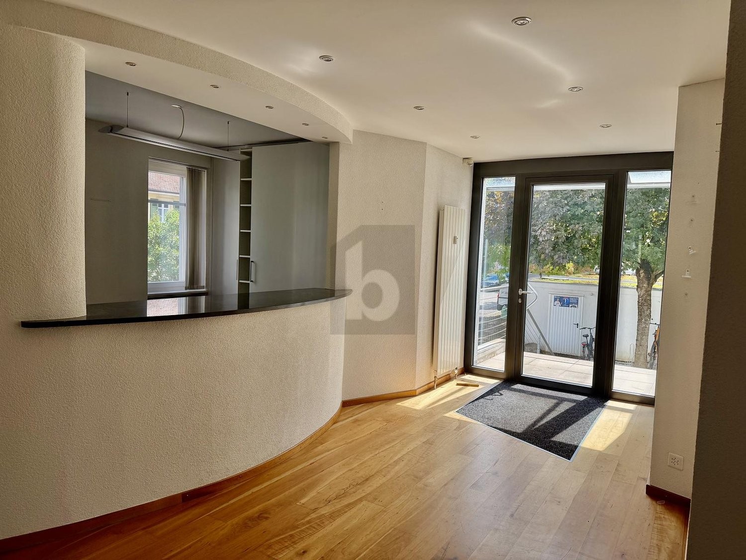 127m² office, photo 1 of 4
