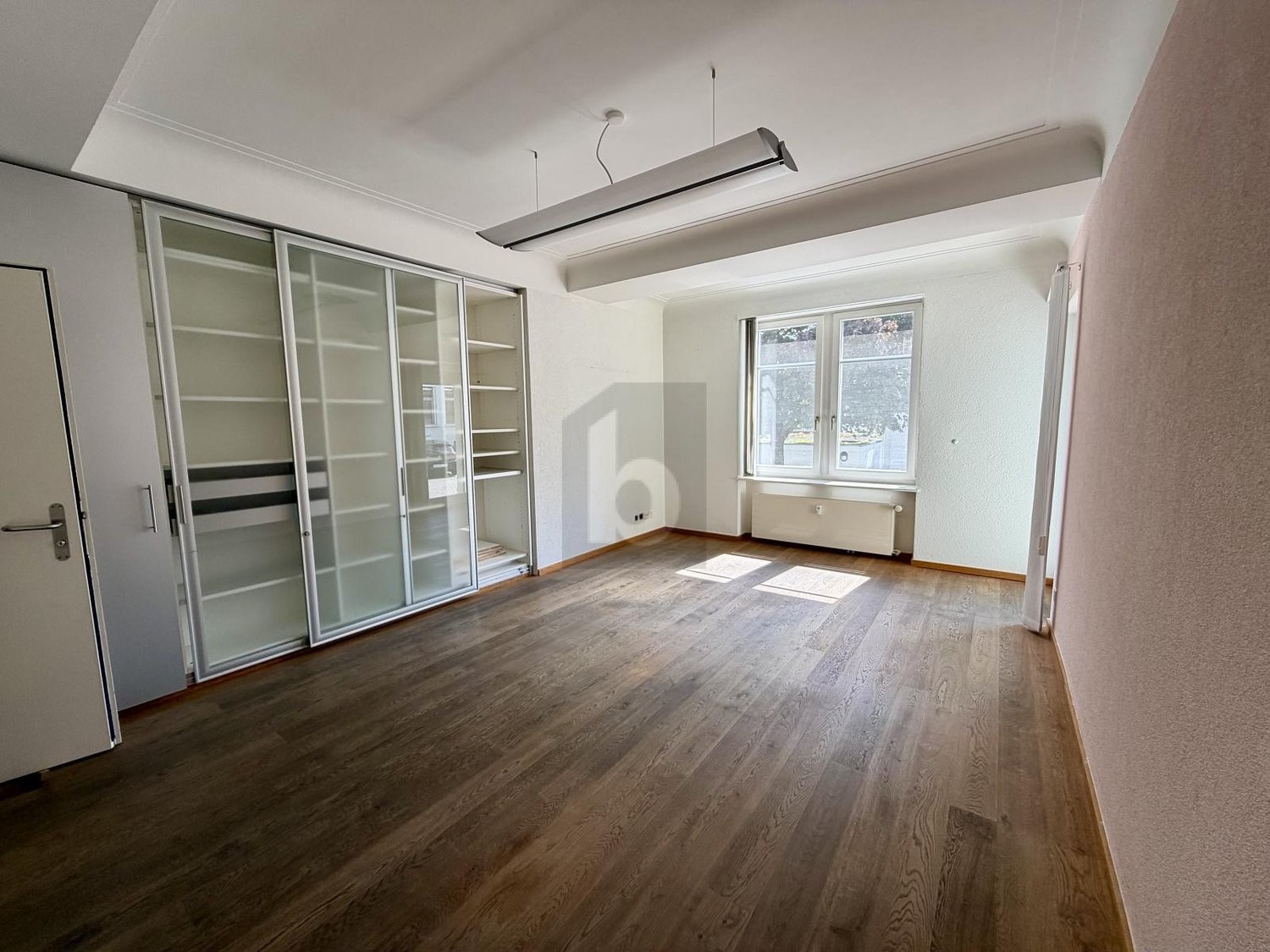 127m² office, photo 3 of 4