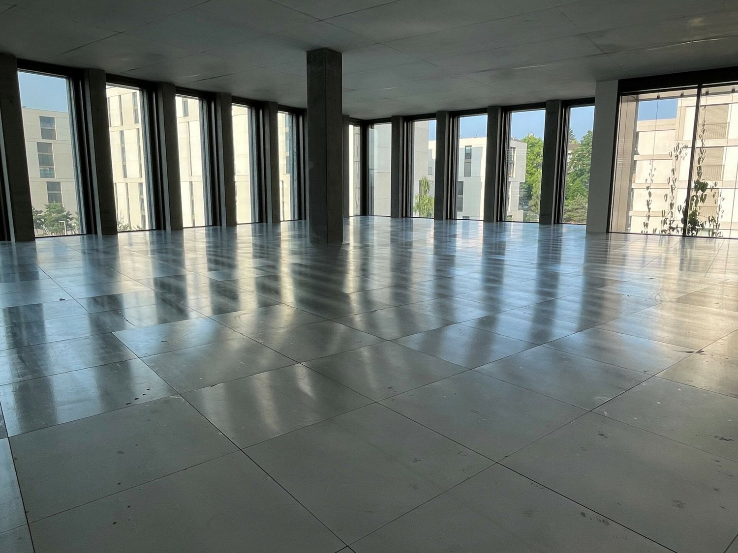 345m² commercial, photo 4 of 5