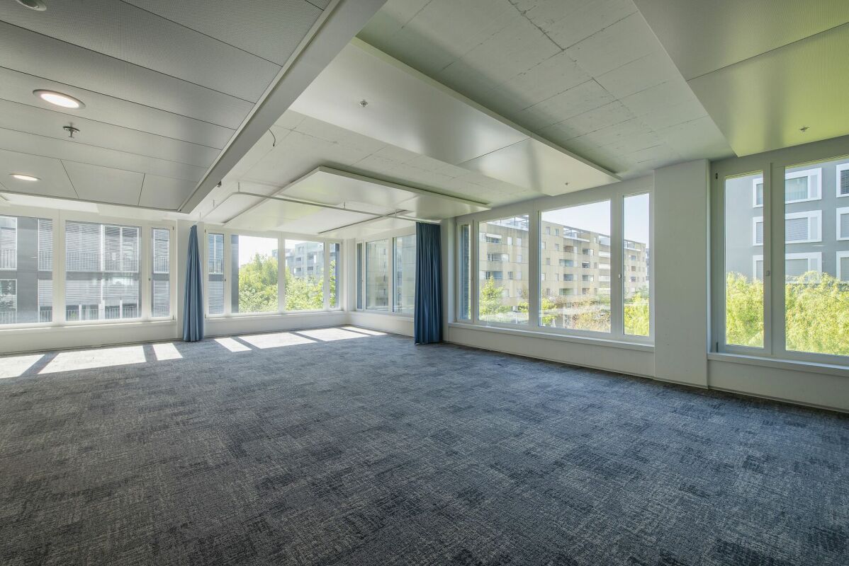 2200m² office, photo 6 of 10