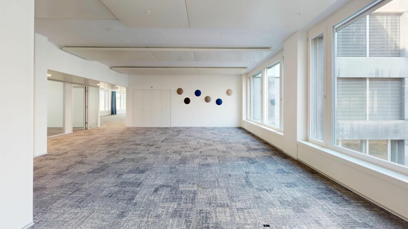 2200m² office, photo 10 of 10