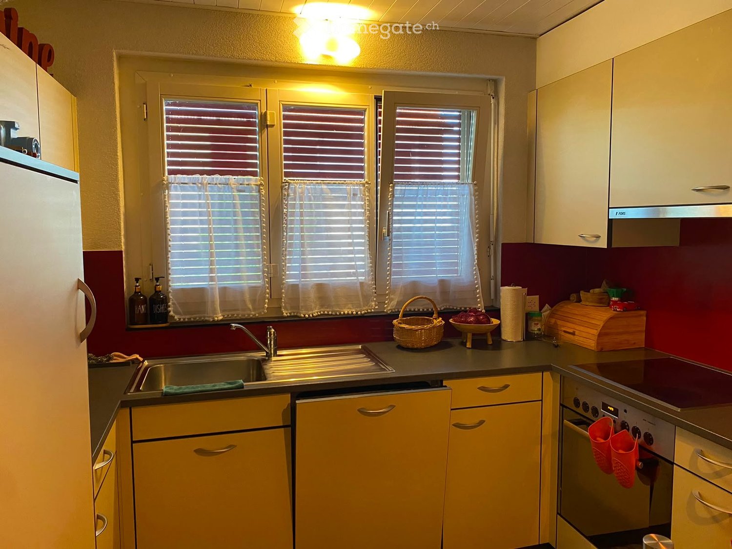 1 room single room