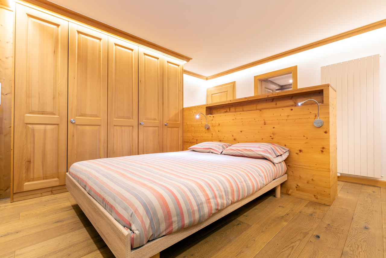 6 rooms apartment