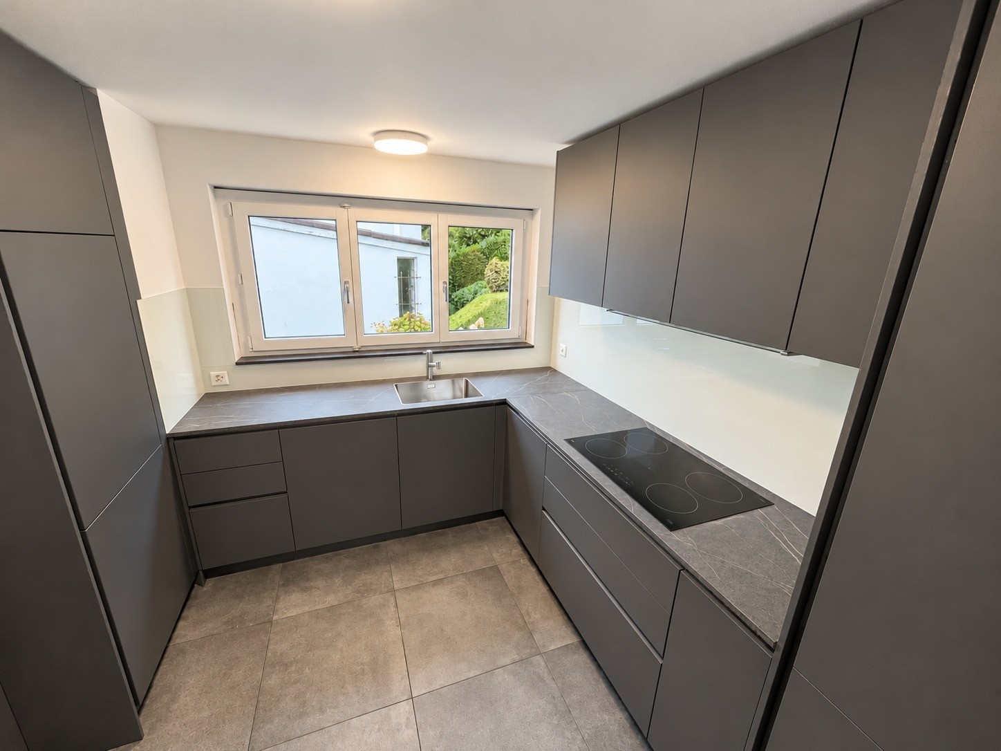 3 rooms roof flat