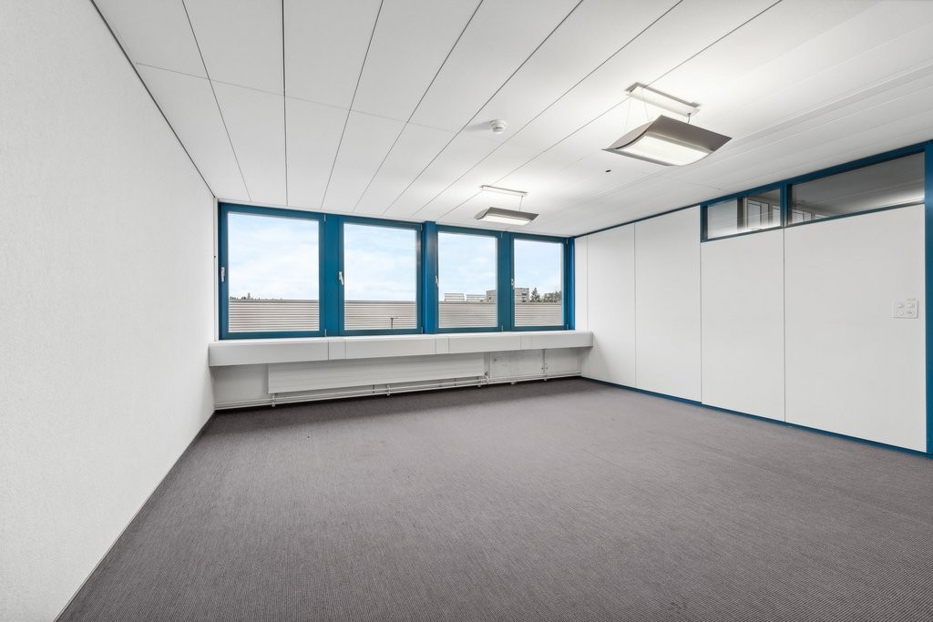 581m² commercial