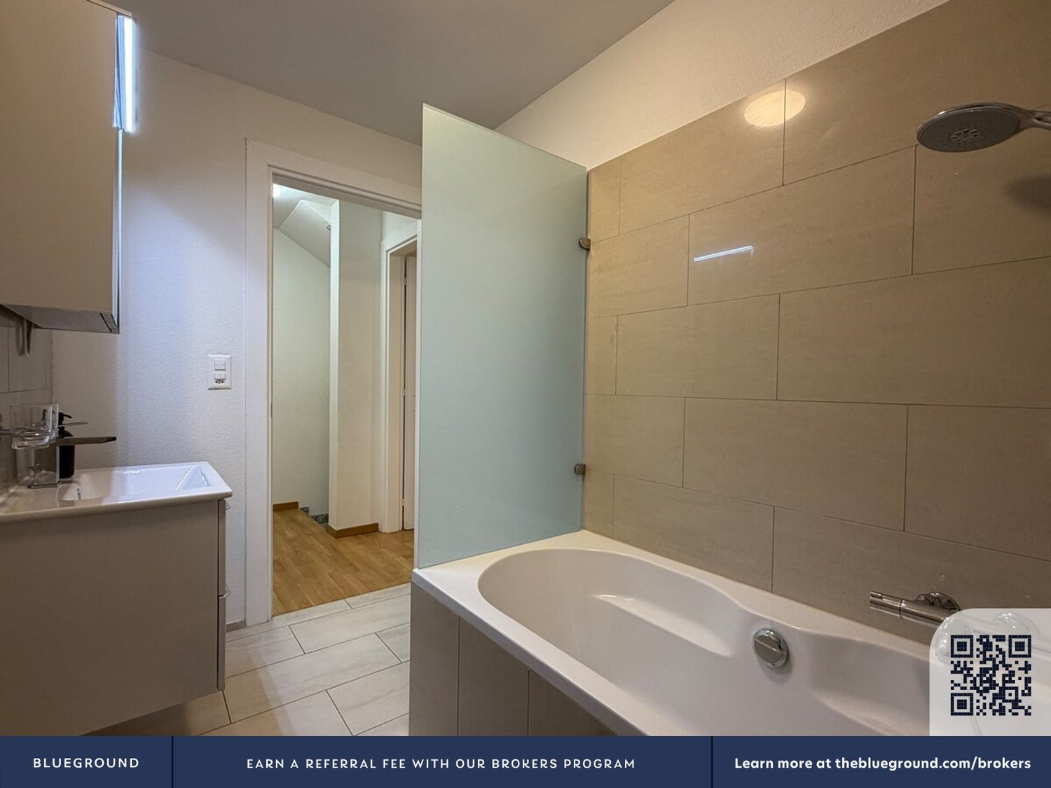 4 rooms furnished flat
