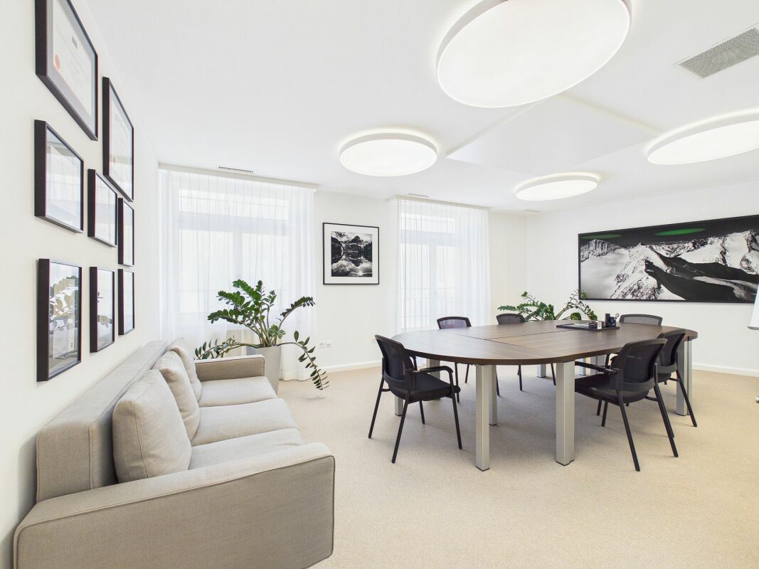 155m² office, photo 2 of 10