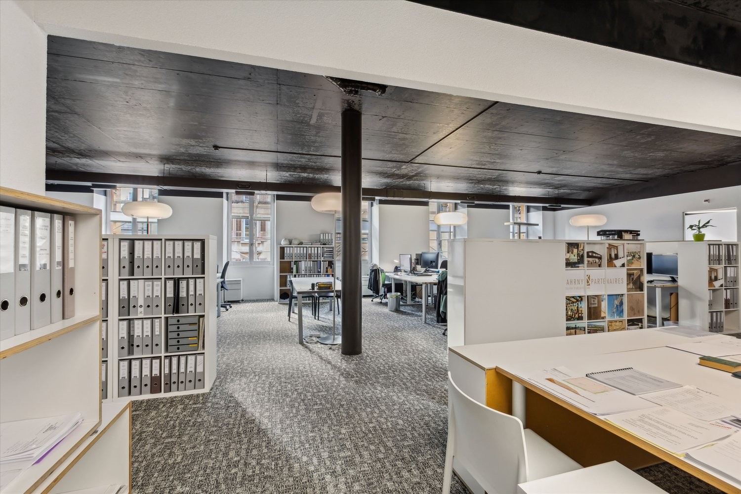250m² office, photo 3 of 6