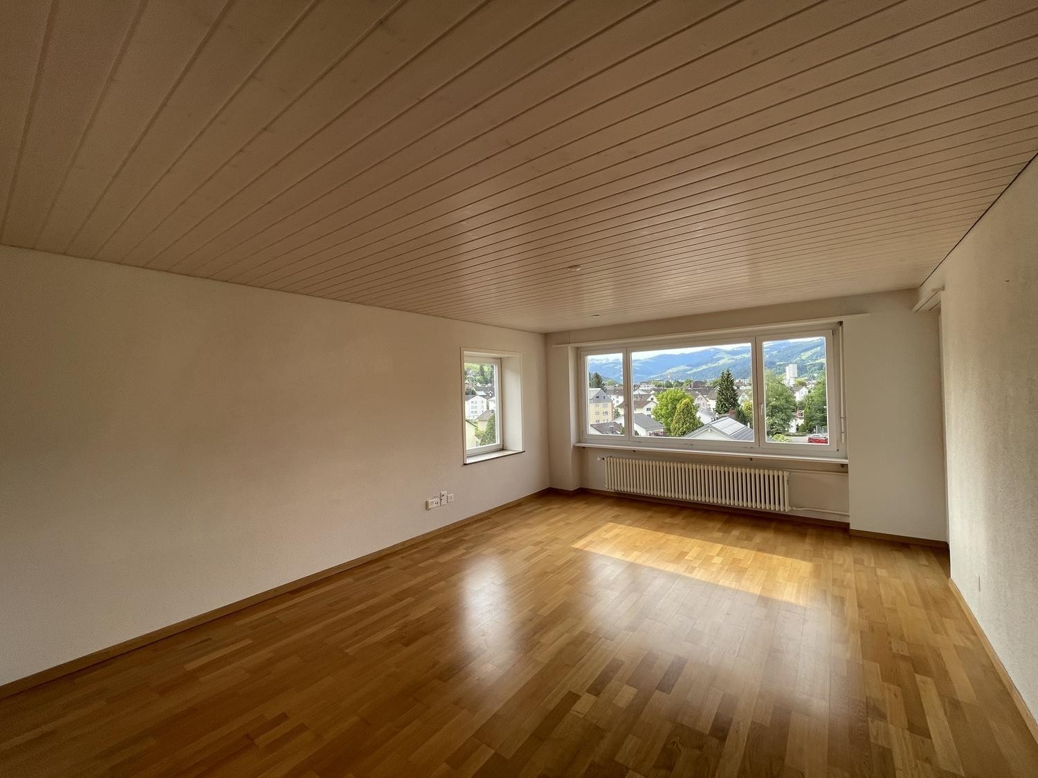 4 rooms apartment, photo 2 of 10