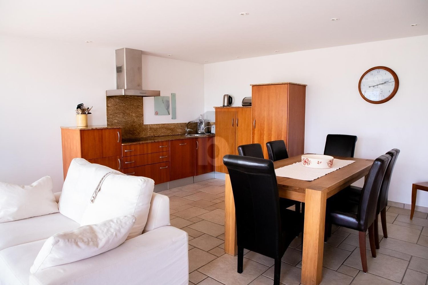 Casa colonica con 8 ½ locali