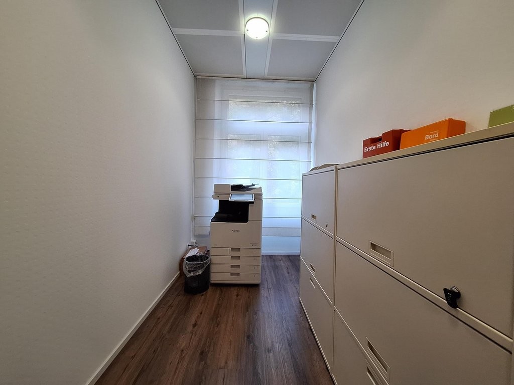 195m² Büro, Foto 7 von 9