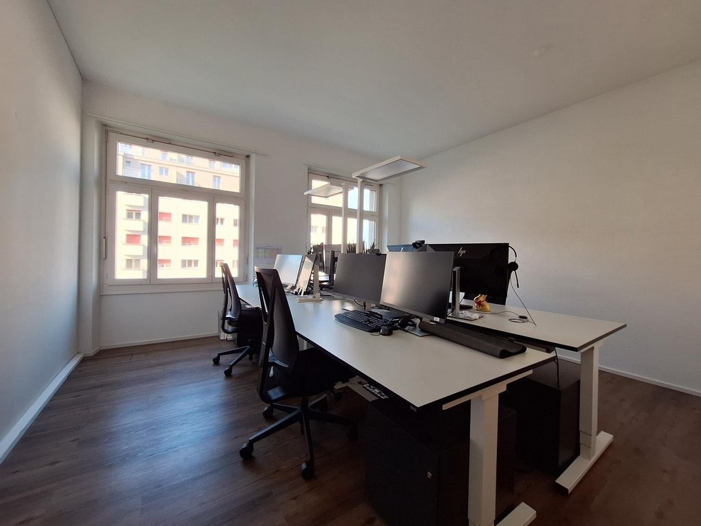195m² Büro, Foto 5 von 9