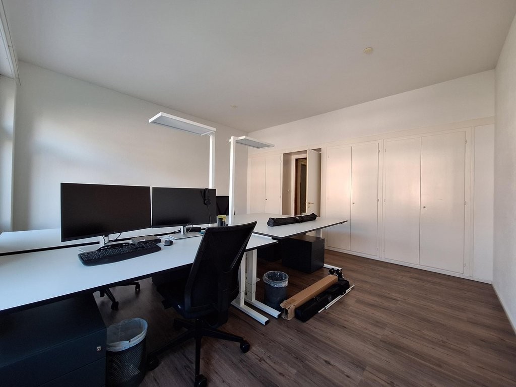 195m² Büro, Foto 6 von 9