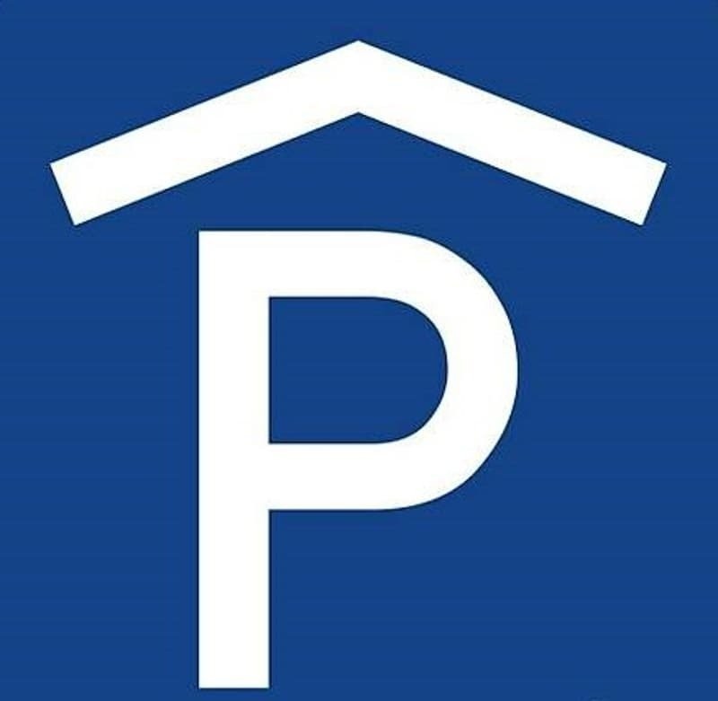 Posto garage sotterraneo, foto 1 di 2