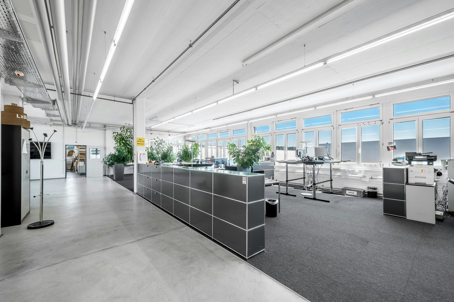 1300m² industrial object, photo 10 of 10