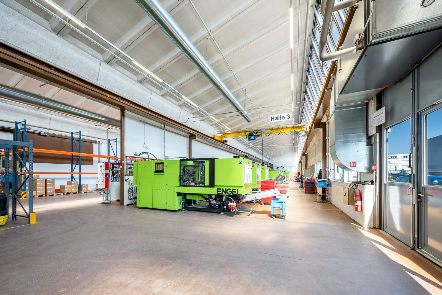 1300m² industrial object, photo 3 of 10